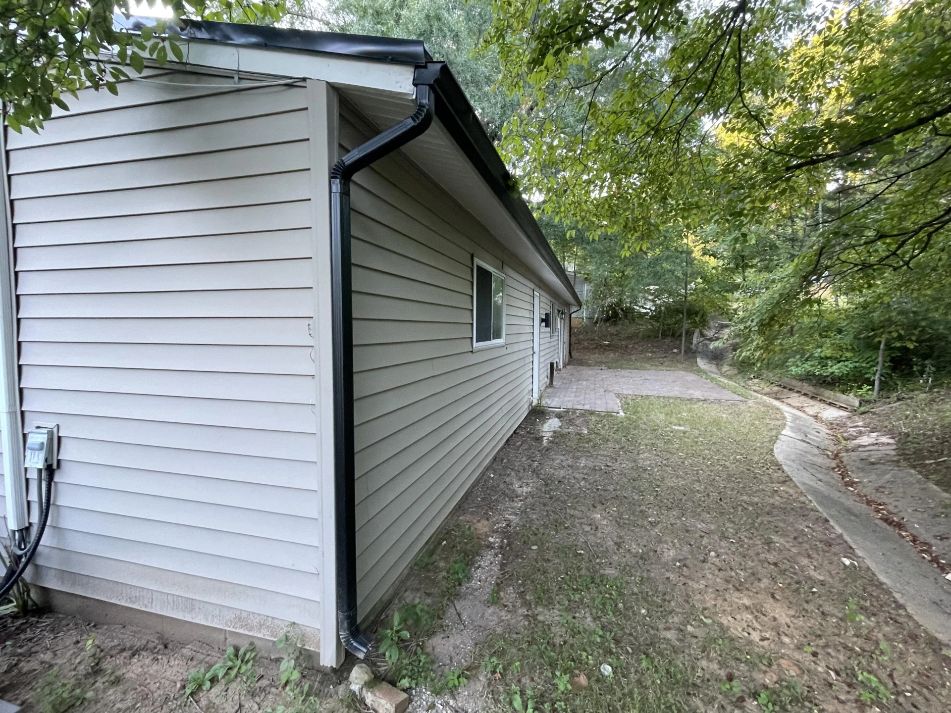 205 Forestview CIR - Photo 16