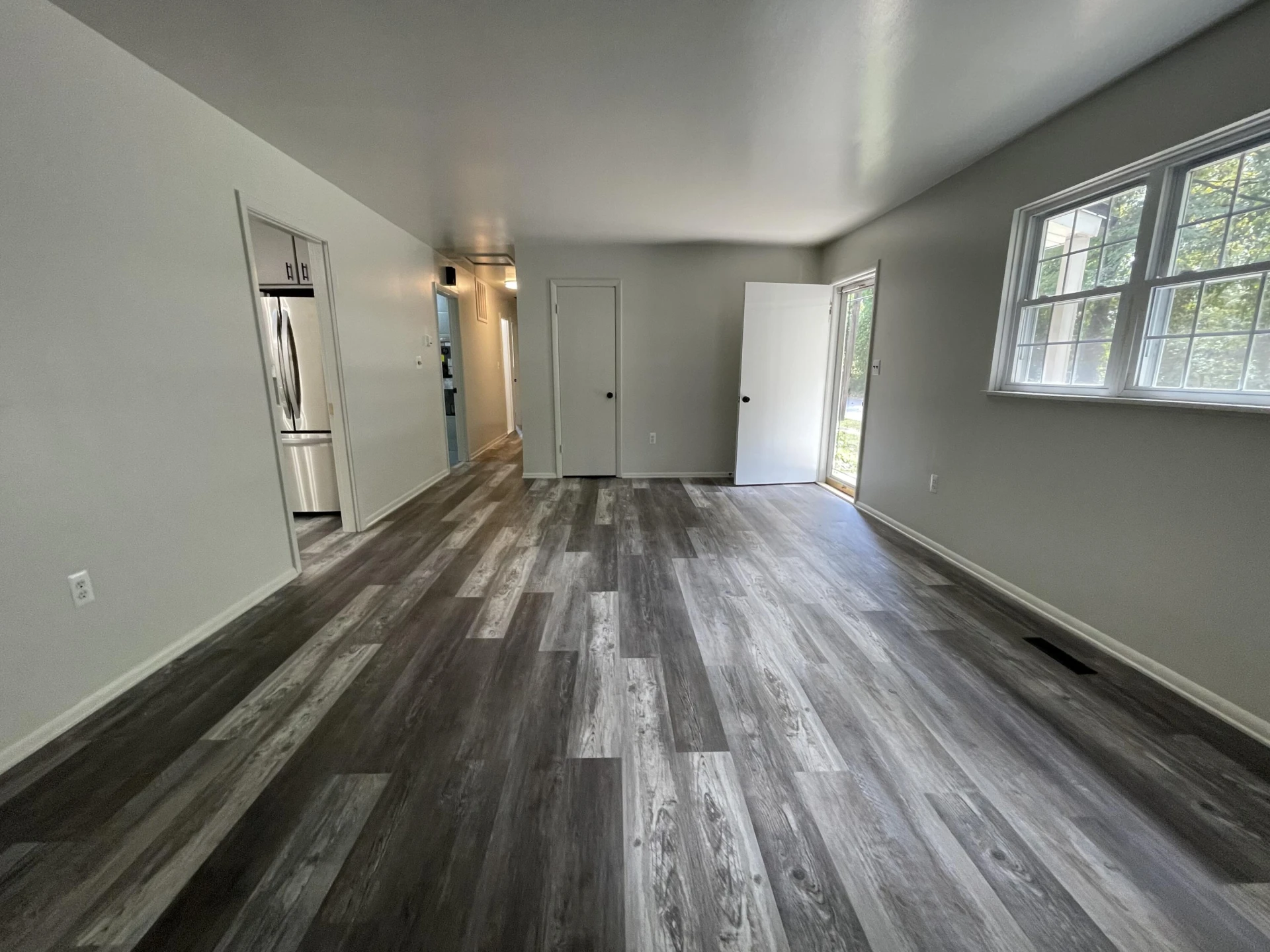 205 Forestview CIR - Photo 27