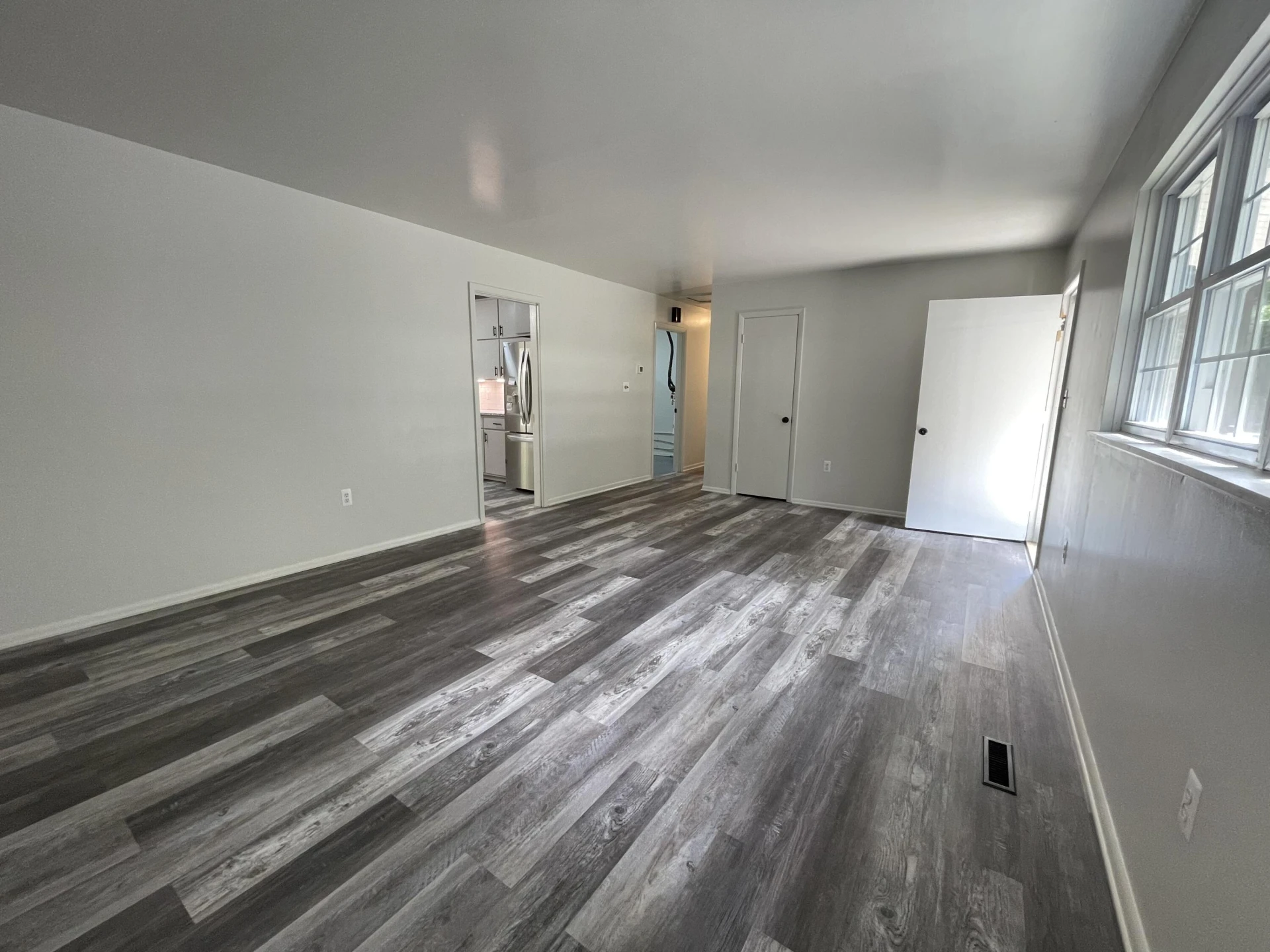 205 Forestview CIR - Photo 28