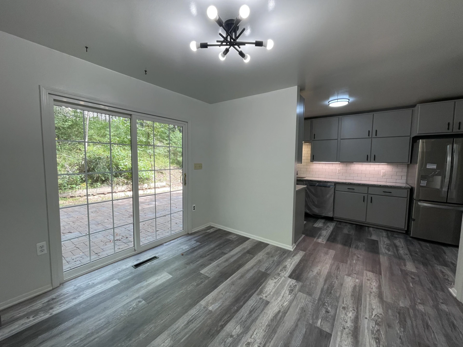 205 Forestview CIR - Photo 53