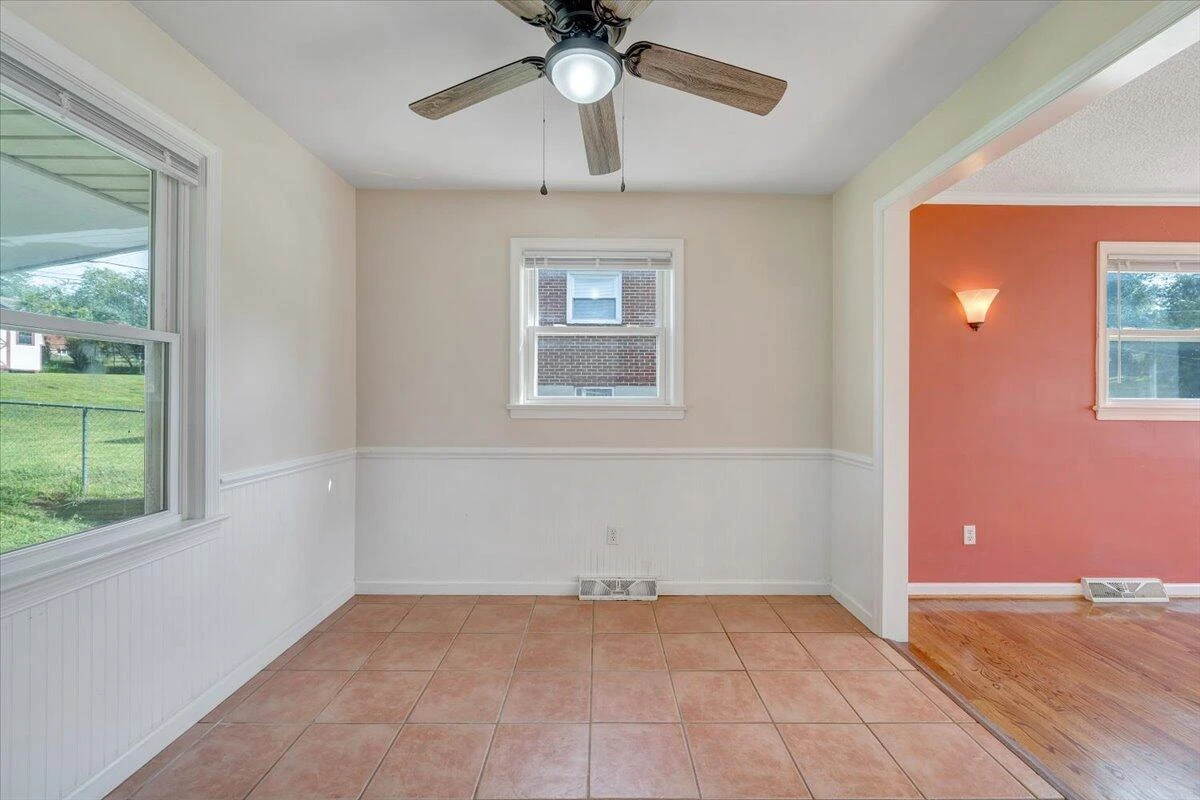 2132 Ellison AVE - Photo 12