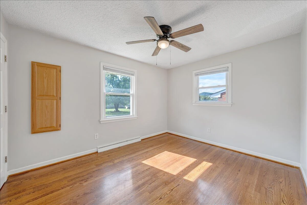 2132 Ellison AVE - Photo 15
