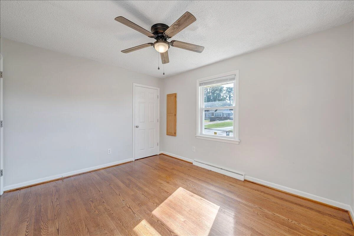 2132 Ellison AVE - Photo 16