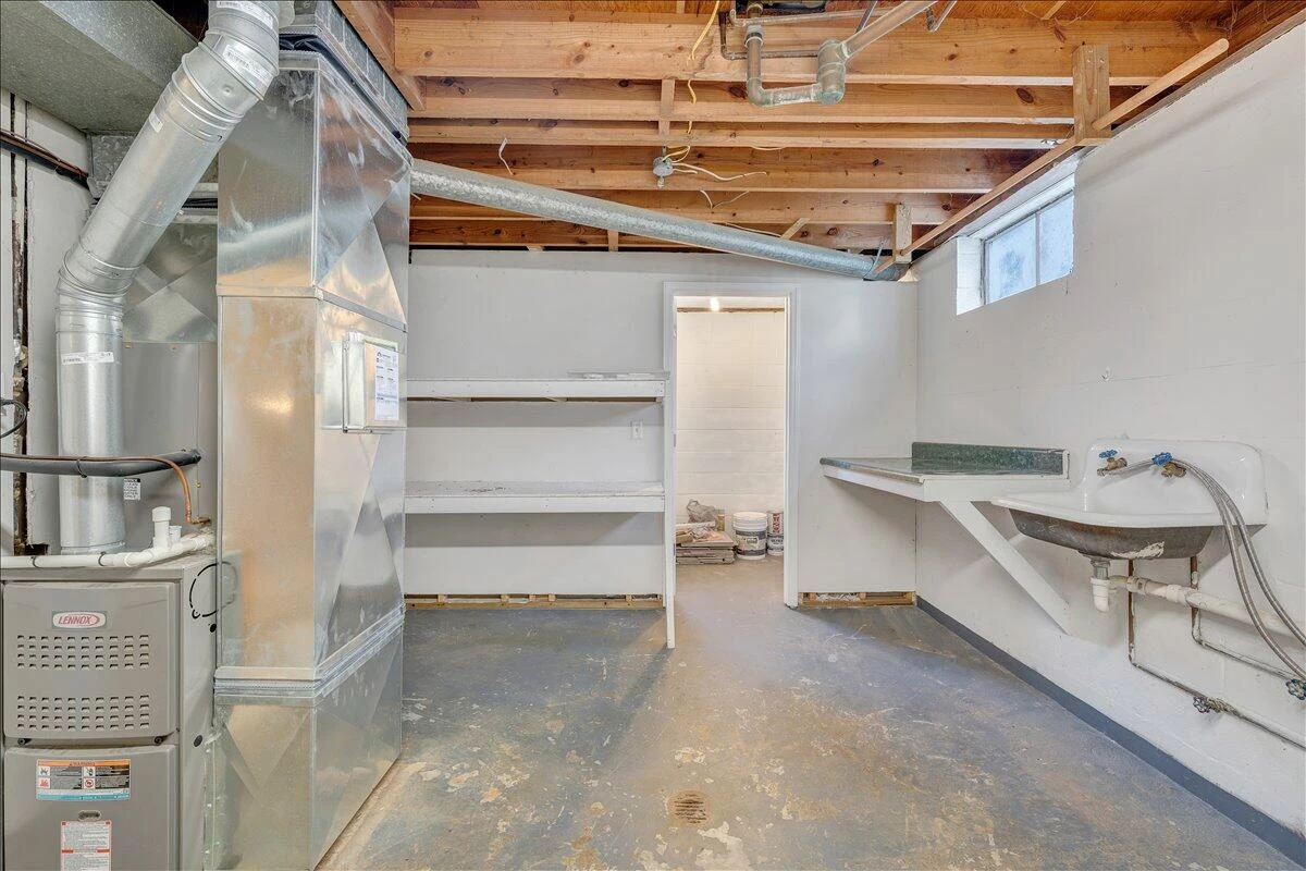 2132 Ellison AVE - Photo 31