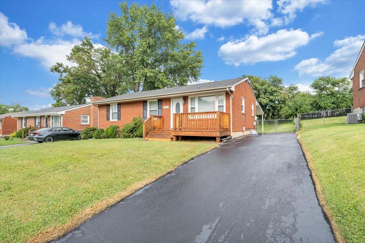 2132 Ellison AVE - Photo 38
