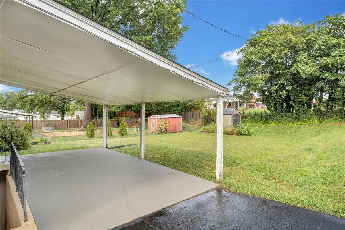 2132 Ellison AVE - Photo 40