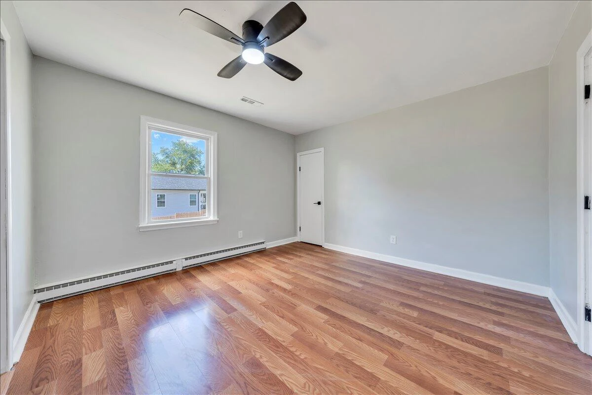1649 Padbury AVE SE - Photo 23