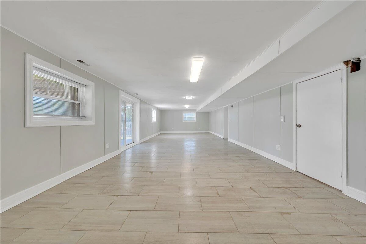 1649 Padbury AVE SE - Photo 25