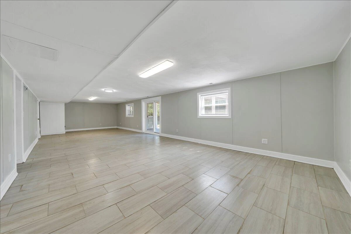 1649 Padbury AVE SE - Photo 26