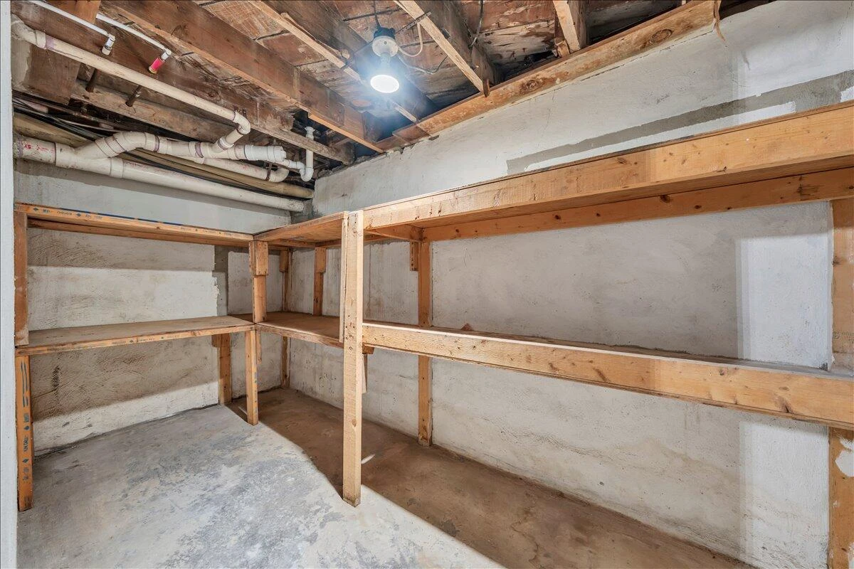1649 Padbury AVE SE - Photo 35