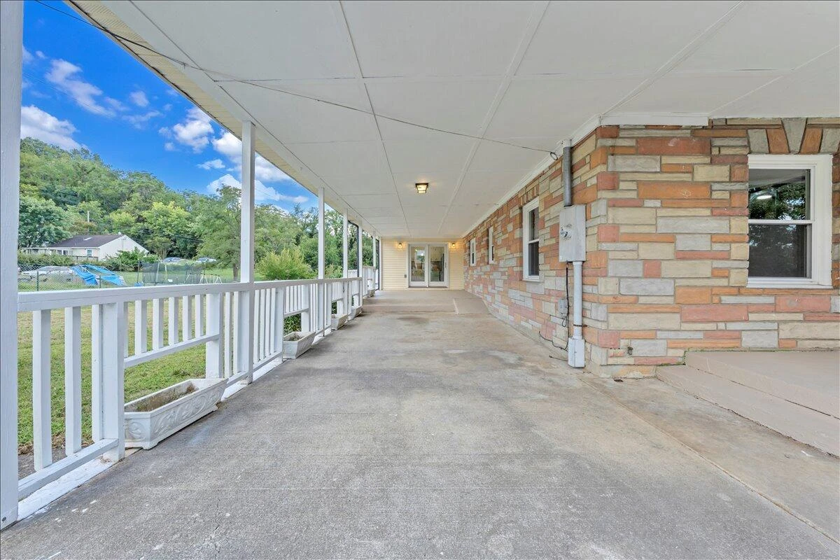1649 Padbury AVE SE - Photo 38