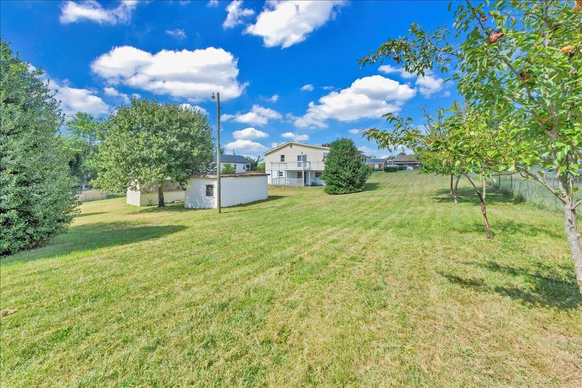 1649 Padbury AVE SE - Photo 45