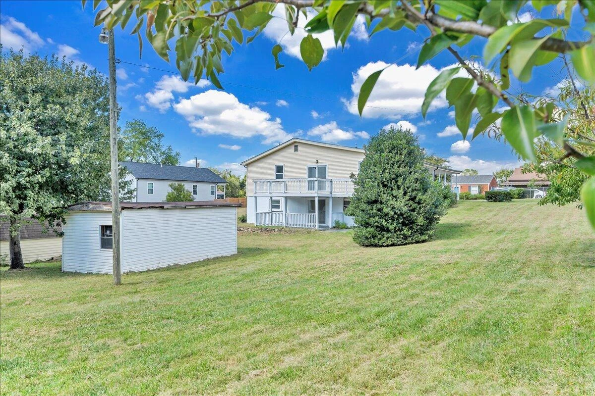 1649 Padbury AVE SE - Photo 46