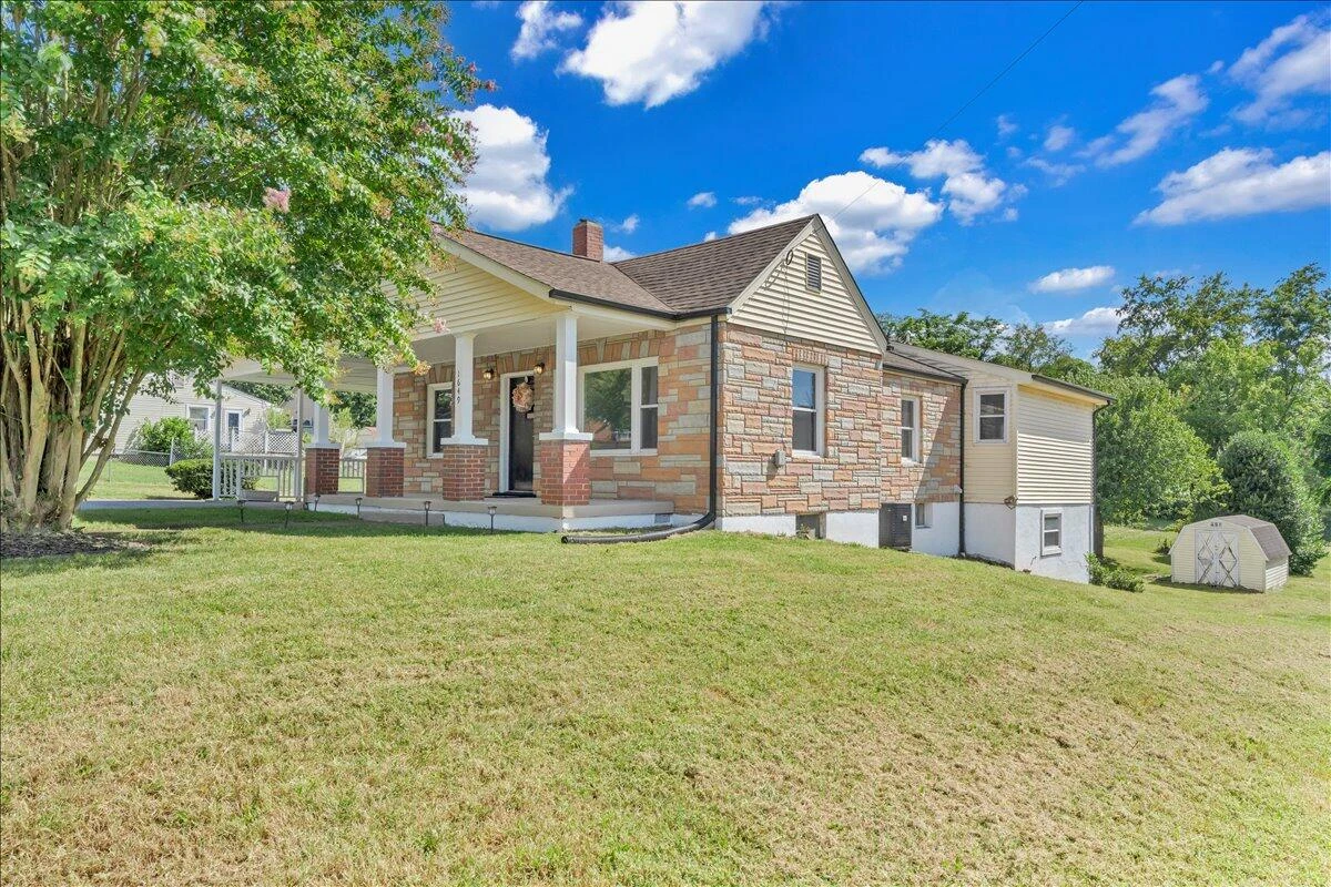 1649 Padbury AVE SE - Photo 53