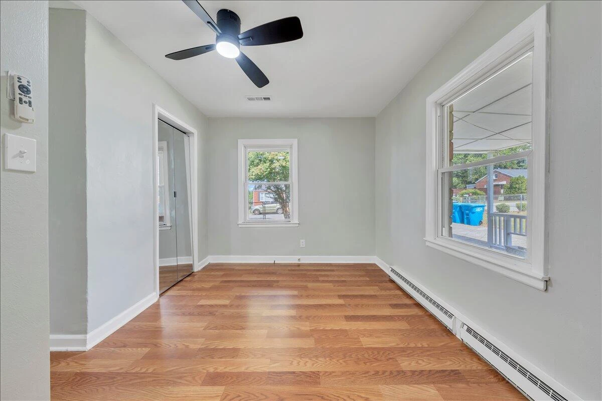1649 Padbury AVE SE - Photo 7