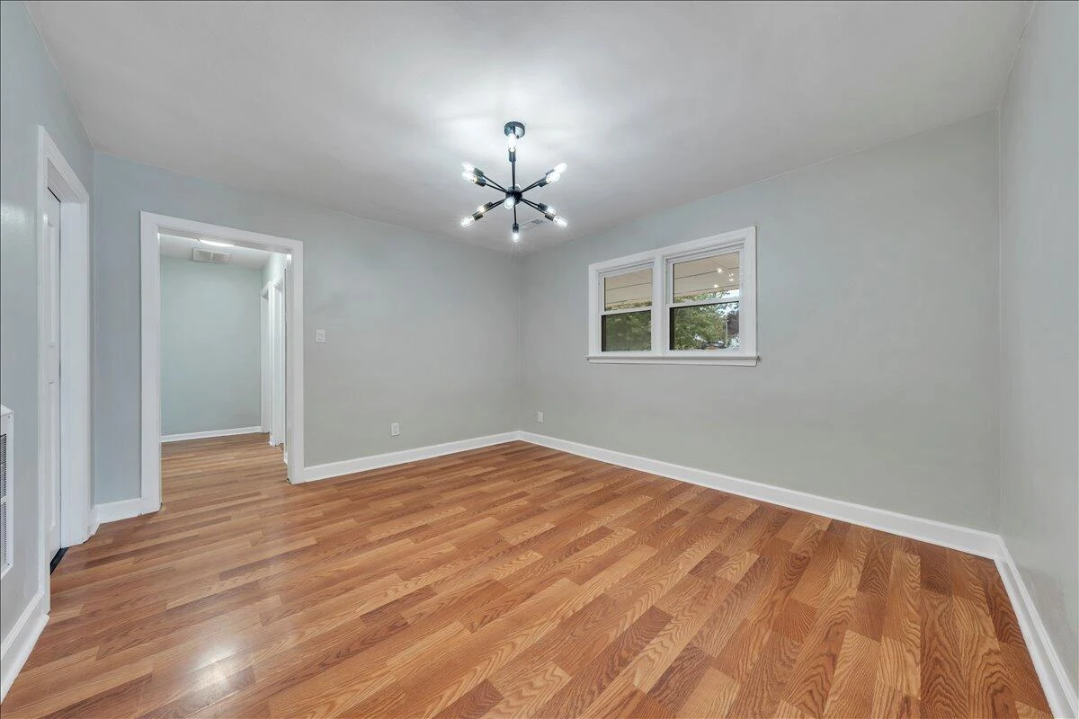 1649 Padbury AVE SE - Photo 9