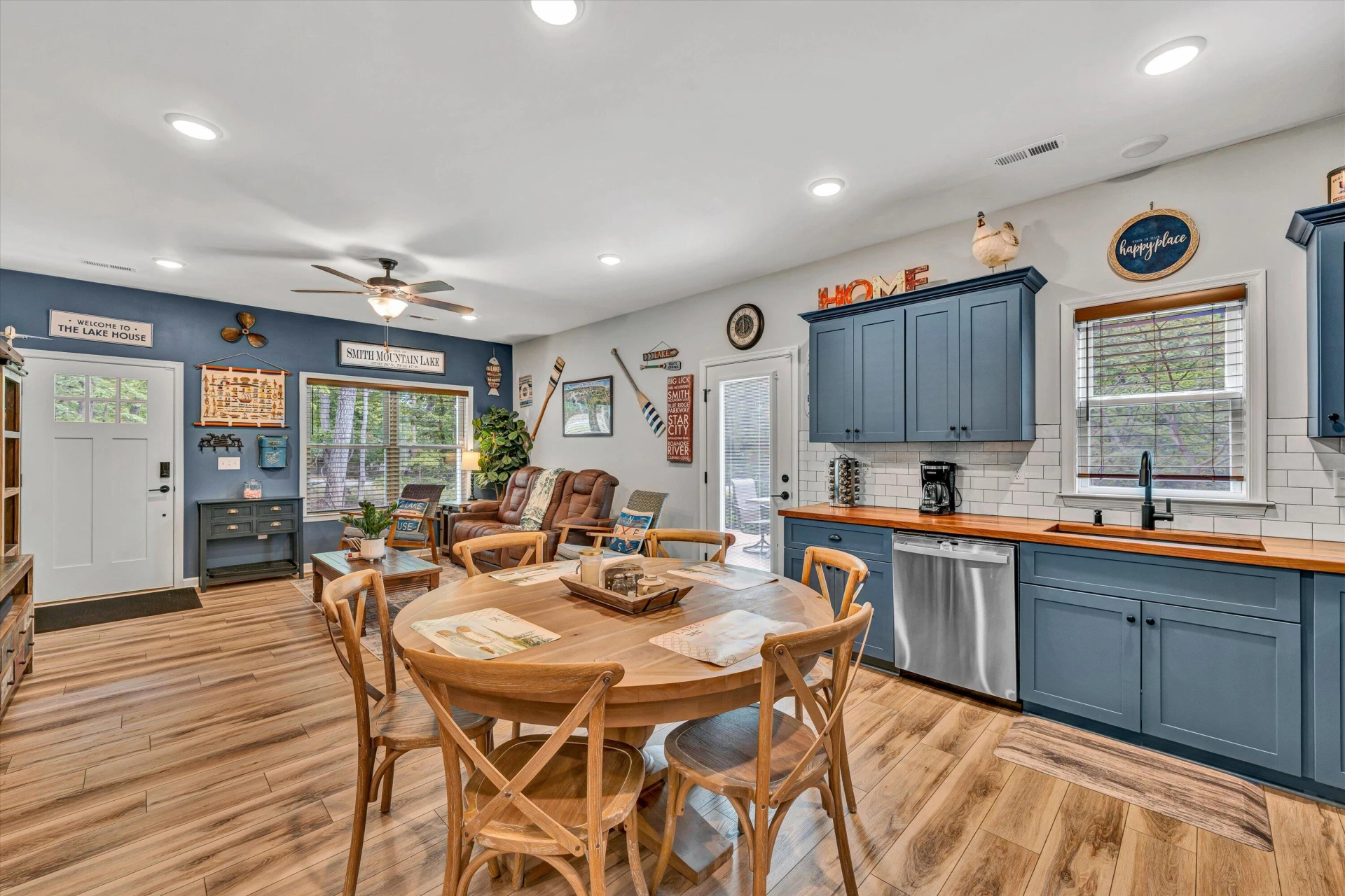 205 Deerwood DR - Photo 15