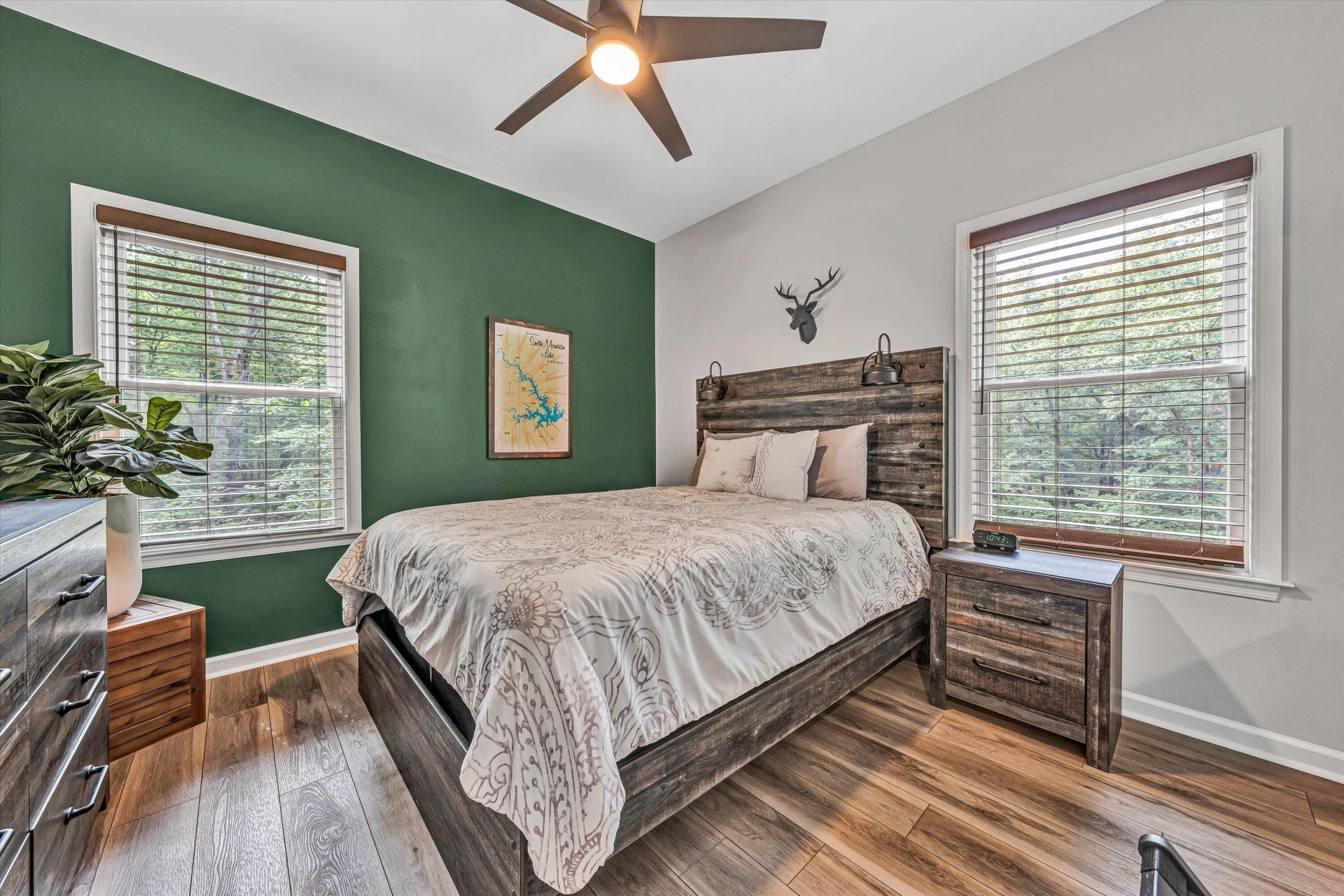 205 Deerwood DR - Photo 24