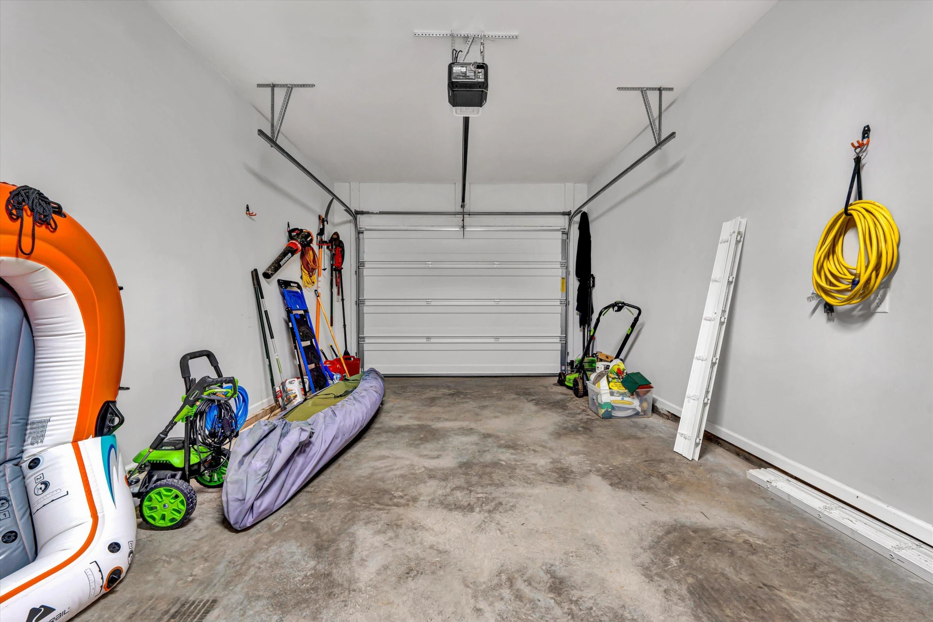 205 Deerwood DR - Photo 27