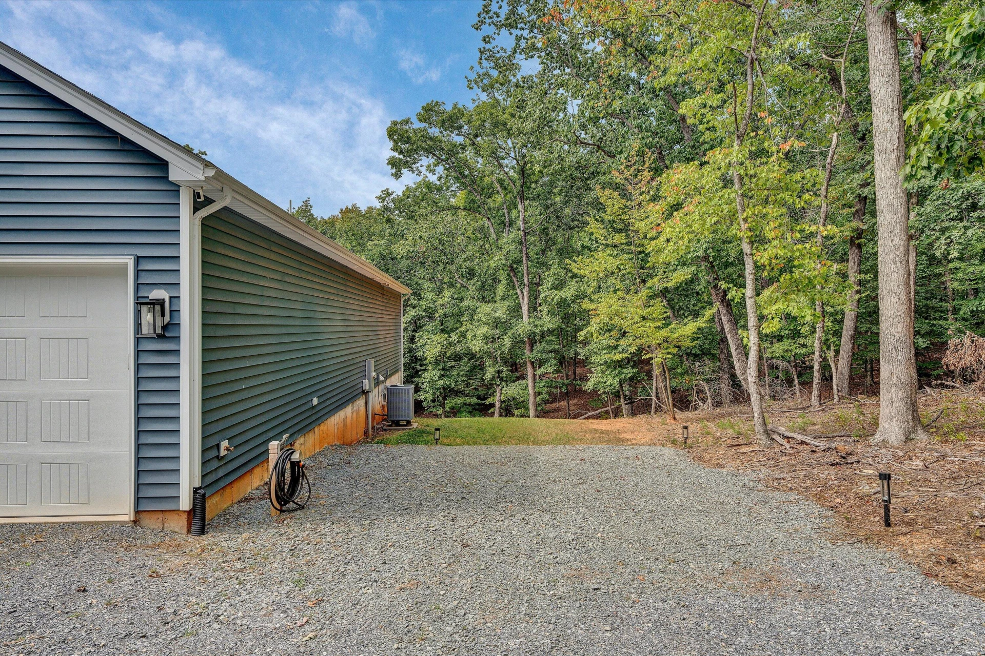205 Deerwood DR - Photo 44