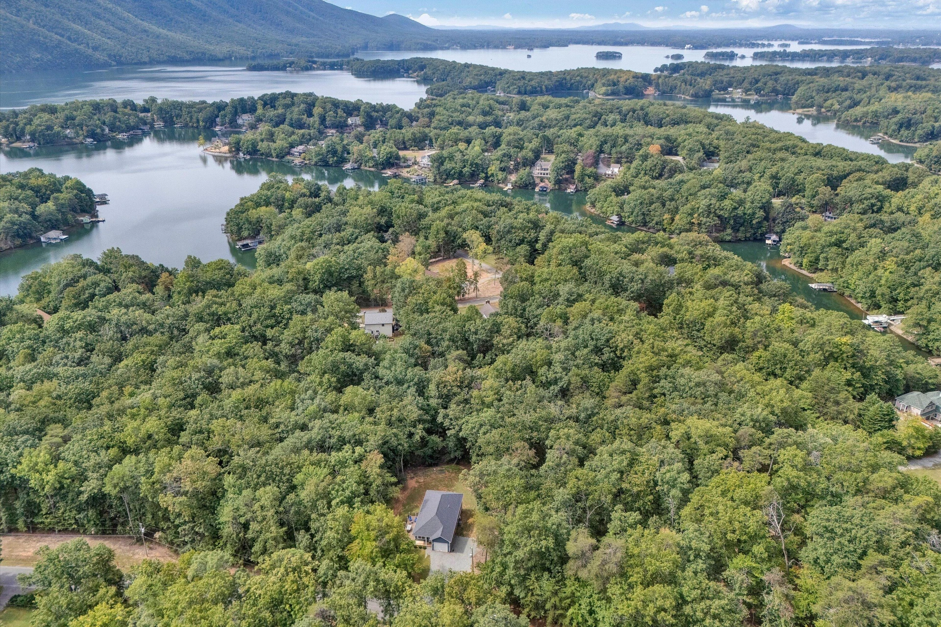 205 Deerwood DR - Photo 51