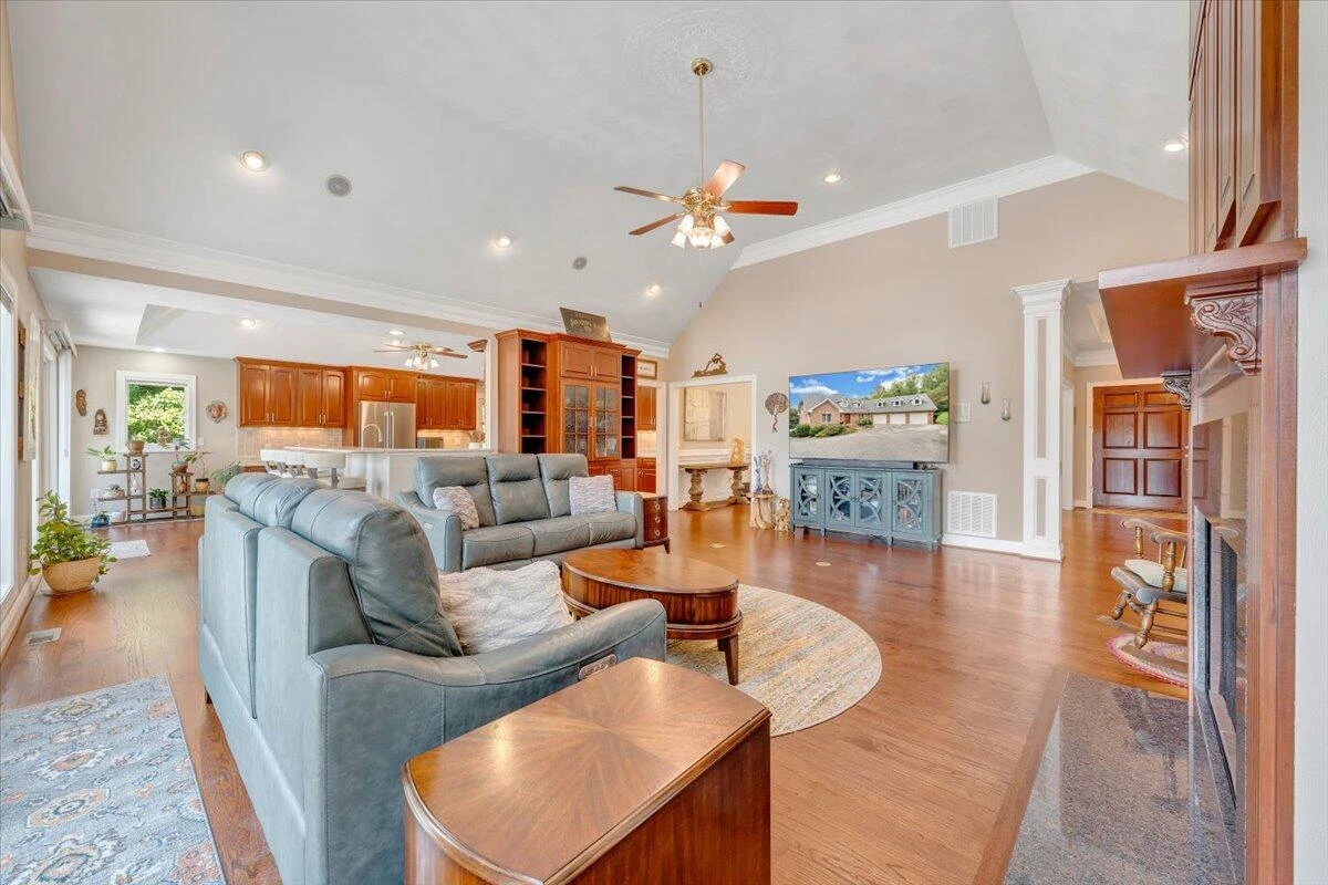 6623 Horseshoe Bend RD - Photo 24