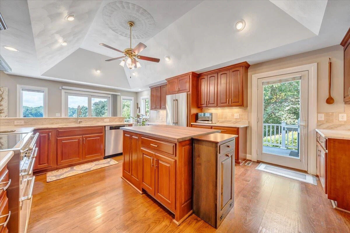 6623 Horseshoe Bend RD - Photo 36