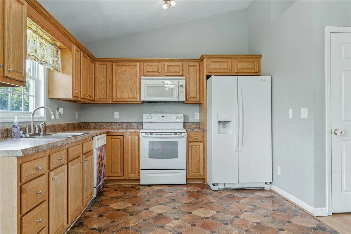 729 Burks Hill RD - Photo 15