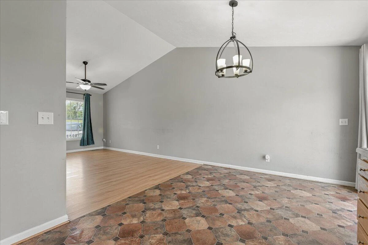729 Burks Hill RD - Photo 19