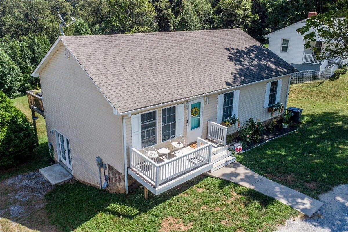 729 Burks Hill RD - Photo 37