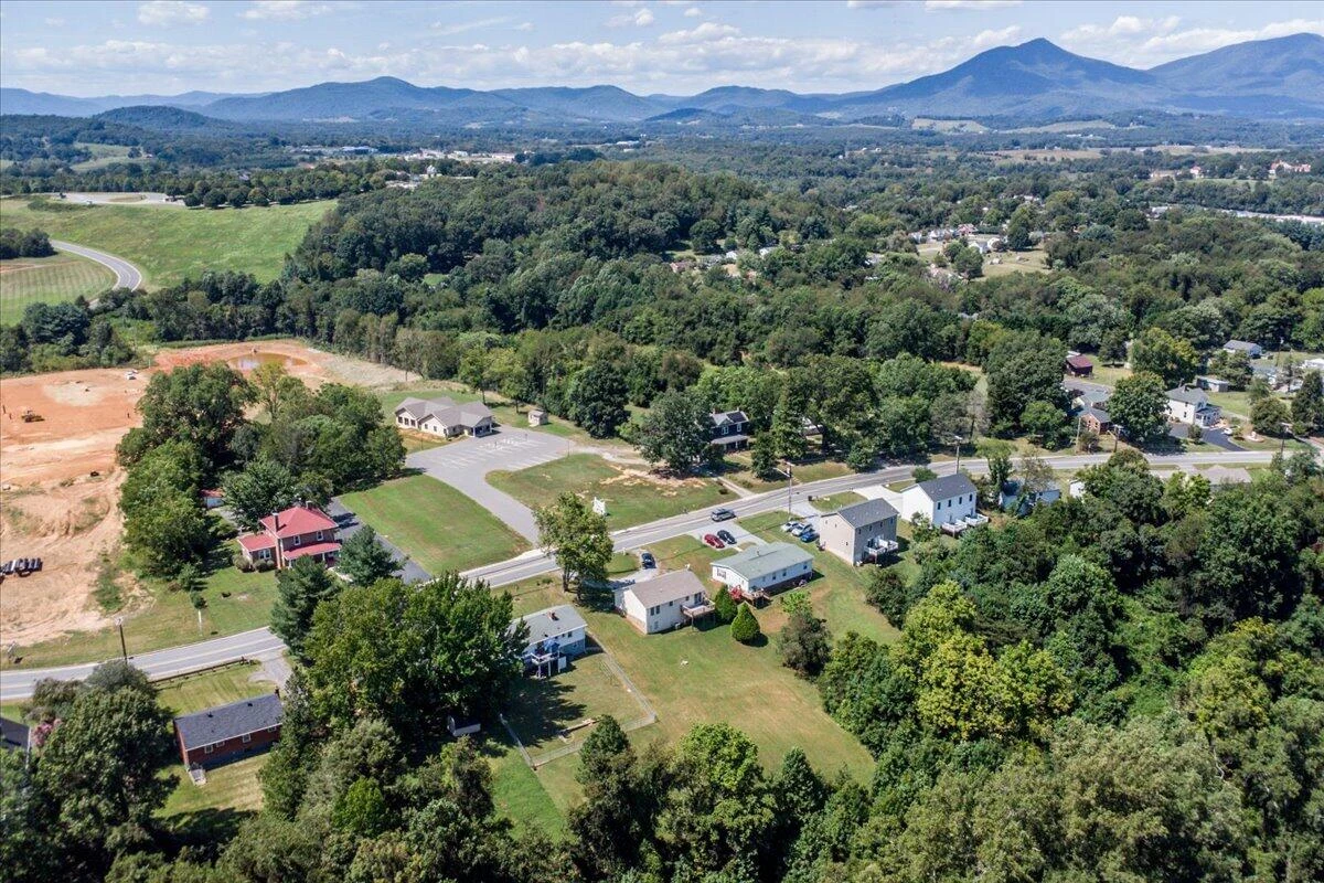 729 Burks Hill RD - Photo 39