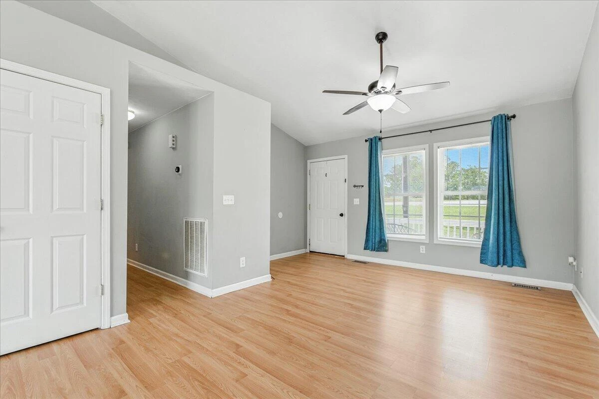 729 Burks Hill RD - Photo 11