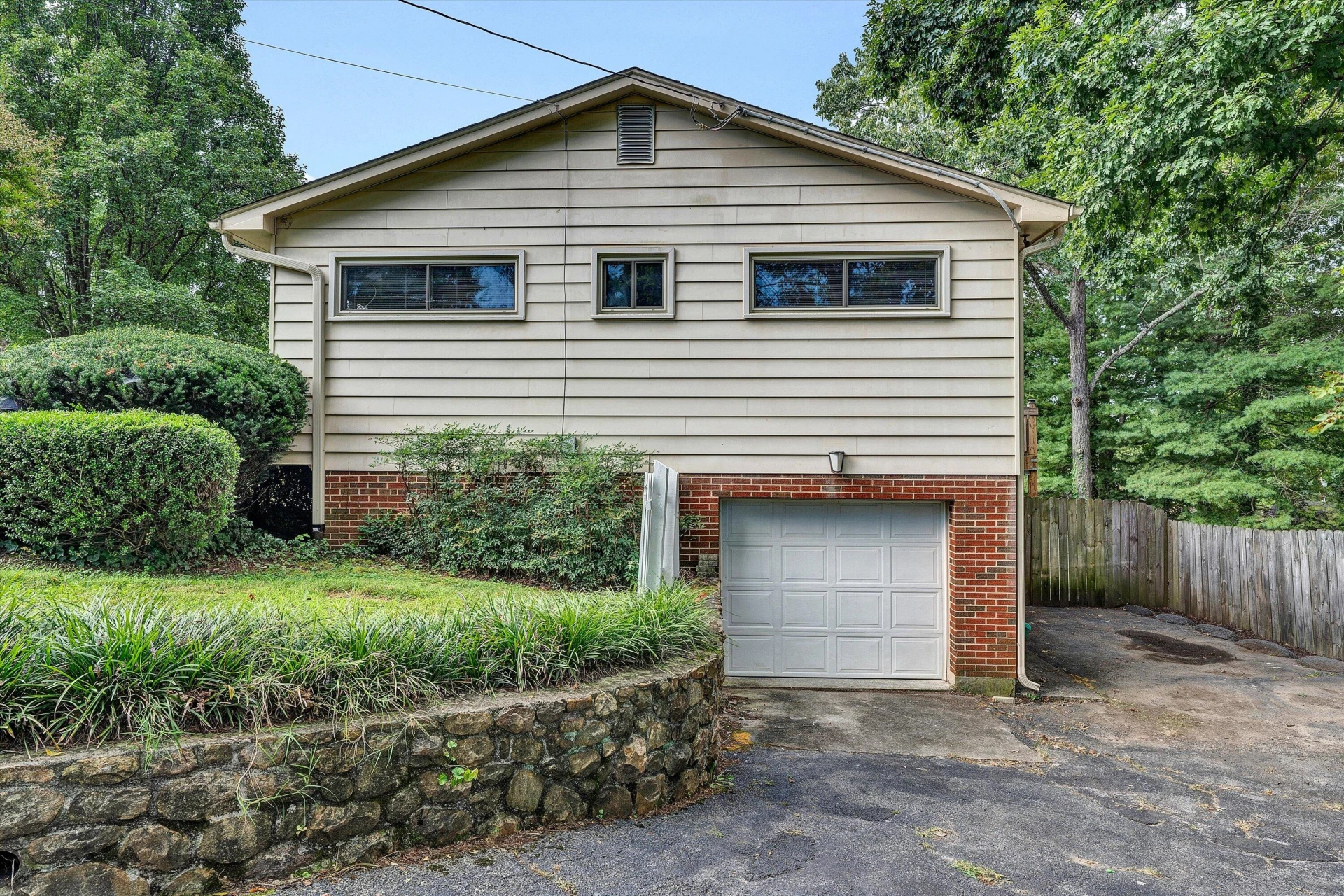 6750 McKinney ST - Photo 44