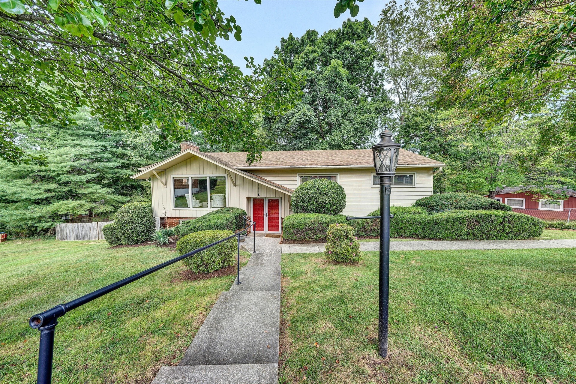 6750 McKinney ST - Photo 7