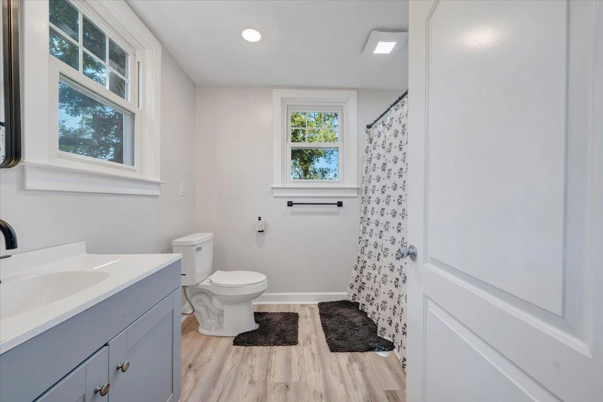 1038 Valencia DR - Photo 15