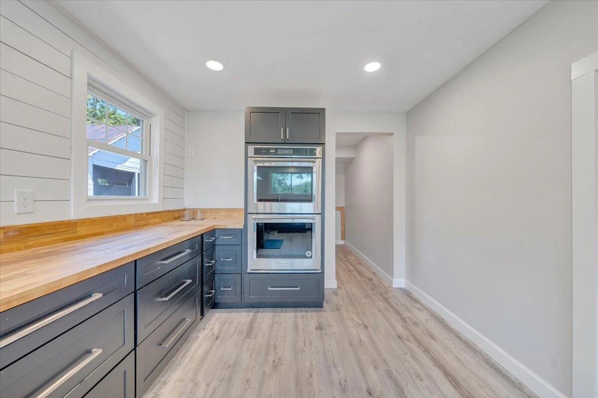 1038 Valencia DR - Photo 19