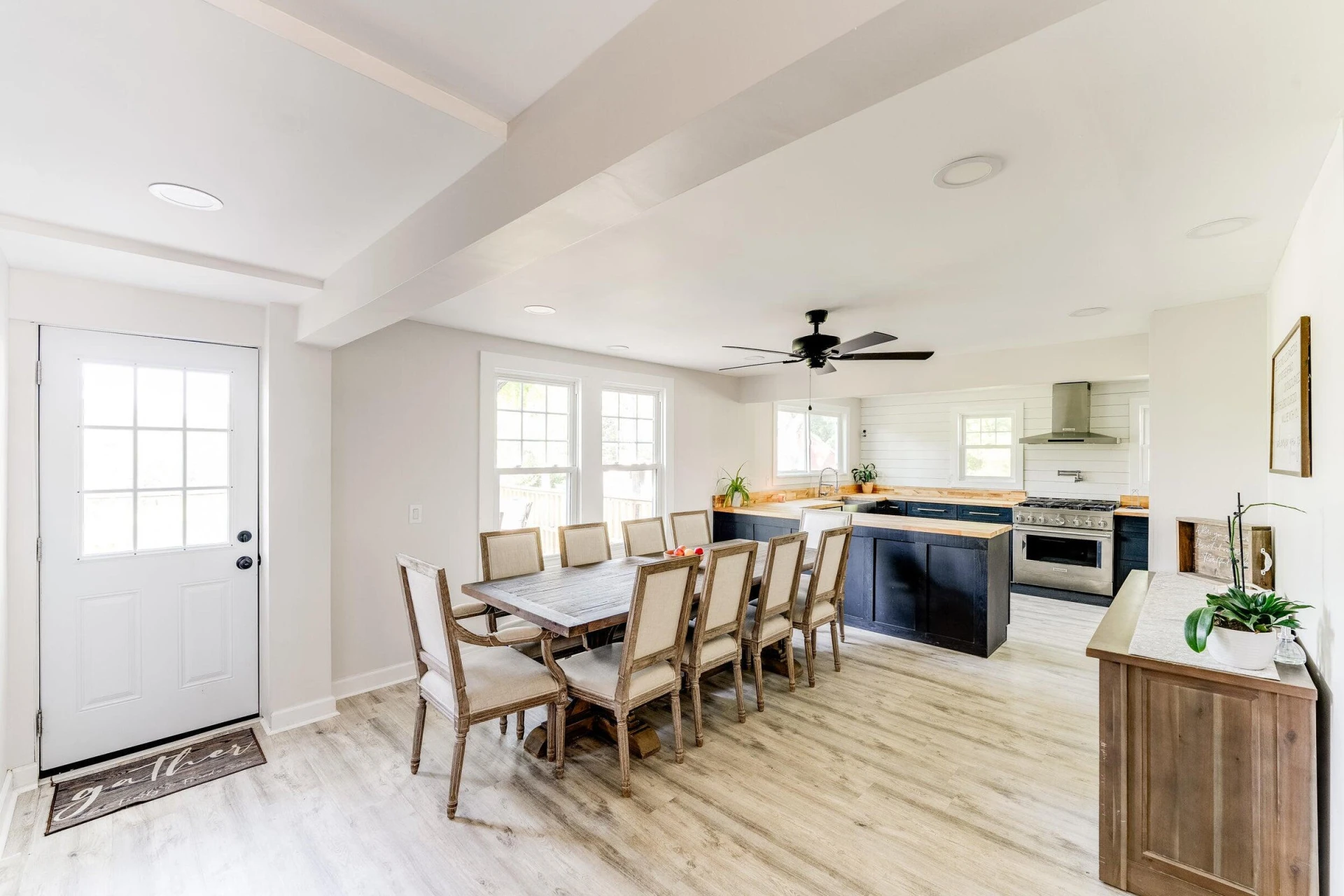 1038 Valencia DR - Photo 22