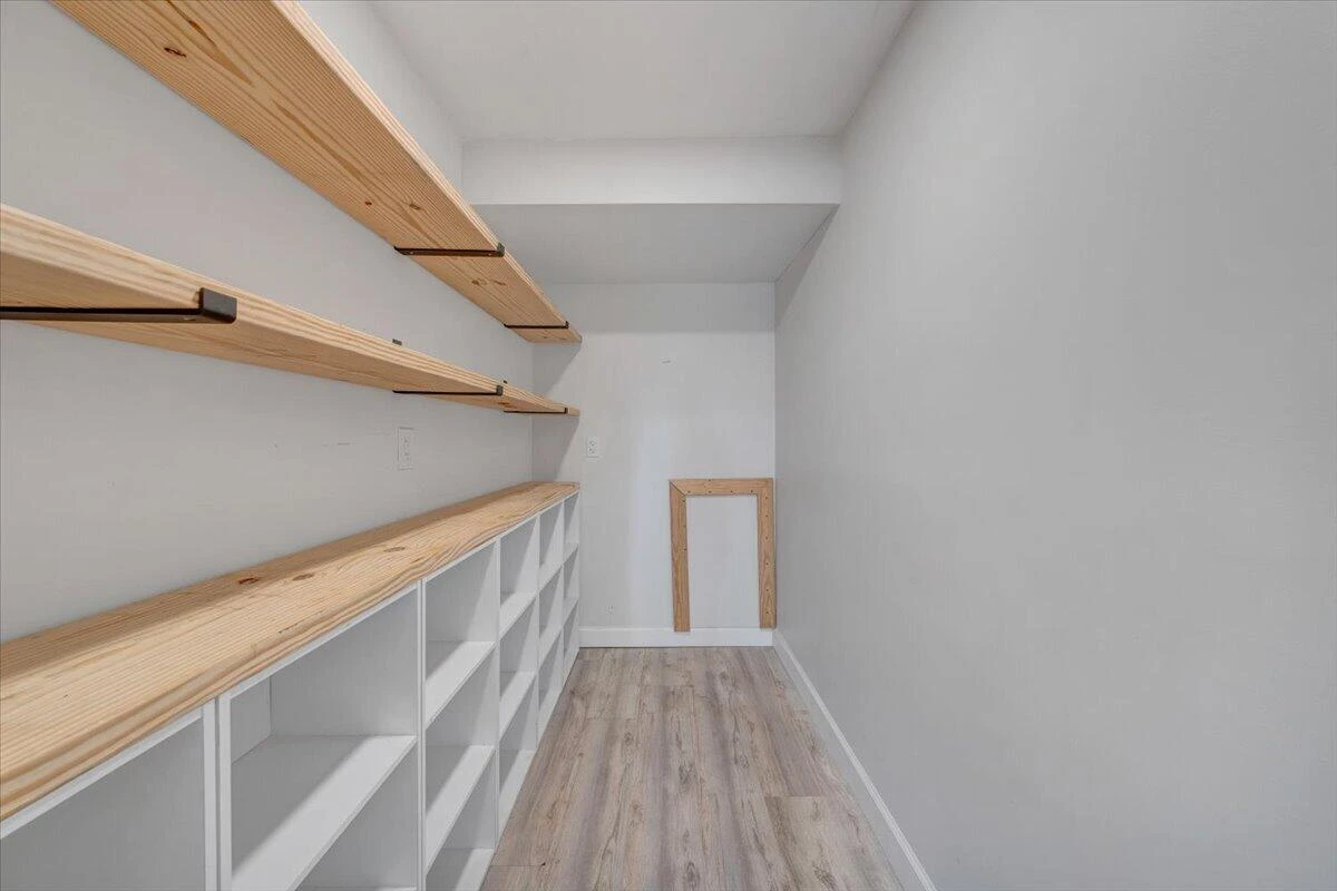 1038 Valencia DR - Photo 26
