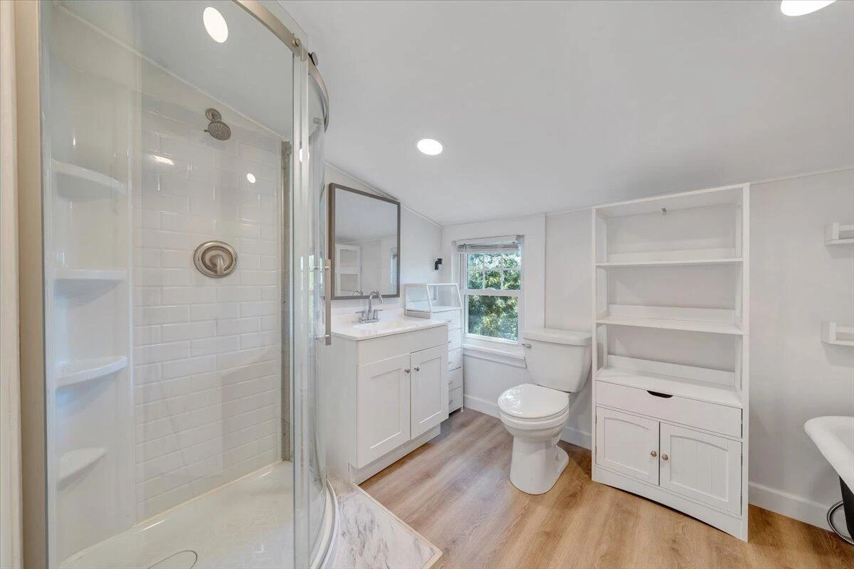 1038 Valencia DR - Photo 36