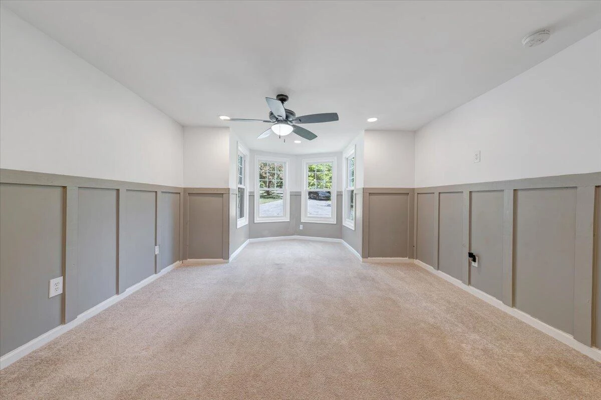 1038 Valencia DR - Photo 6