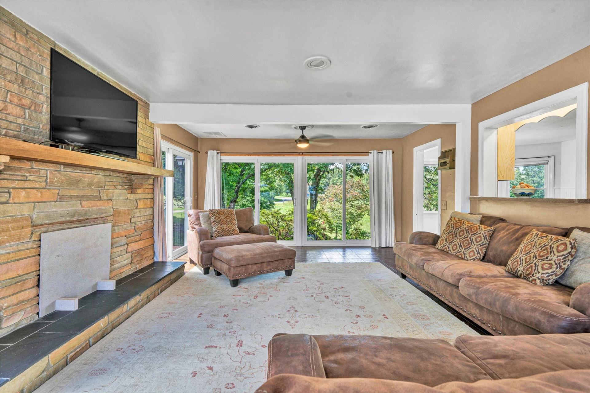 4037 Timber Line RD - Photo 16