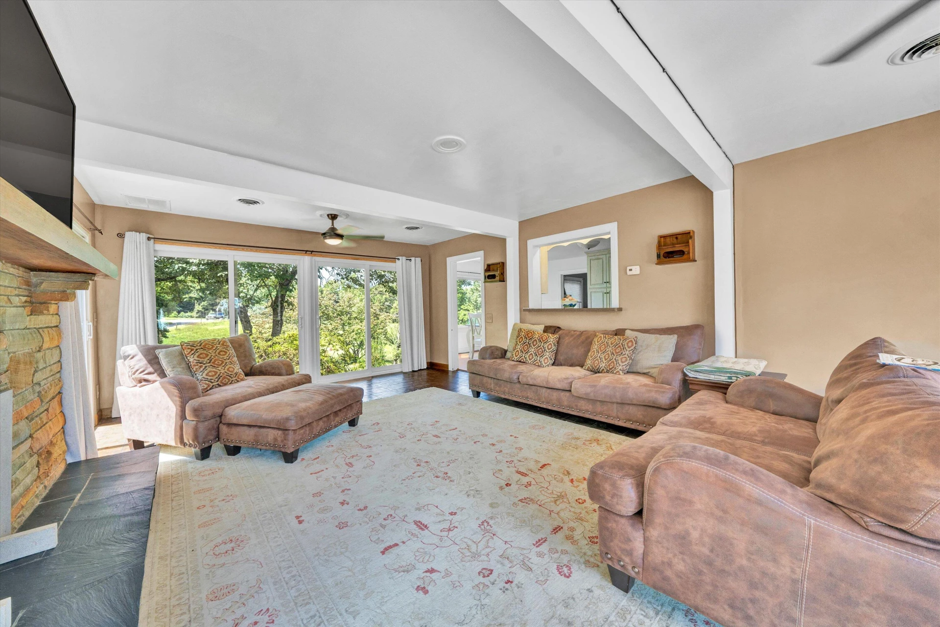 4037 Timber Line RD - Photo 17