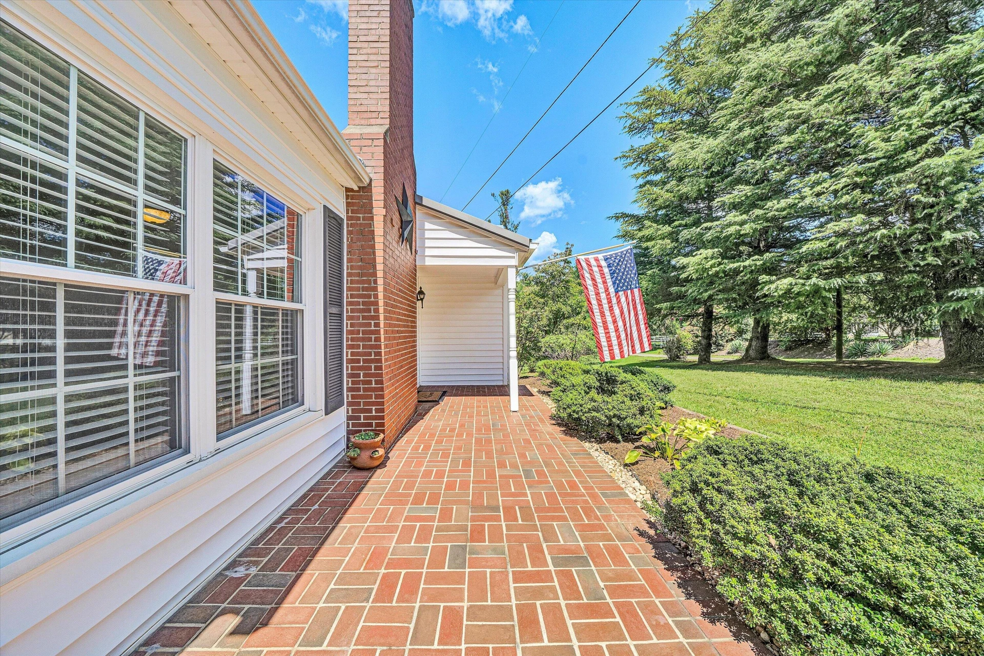 4037 Timber Line RD - Photo 3