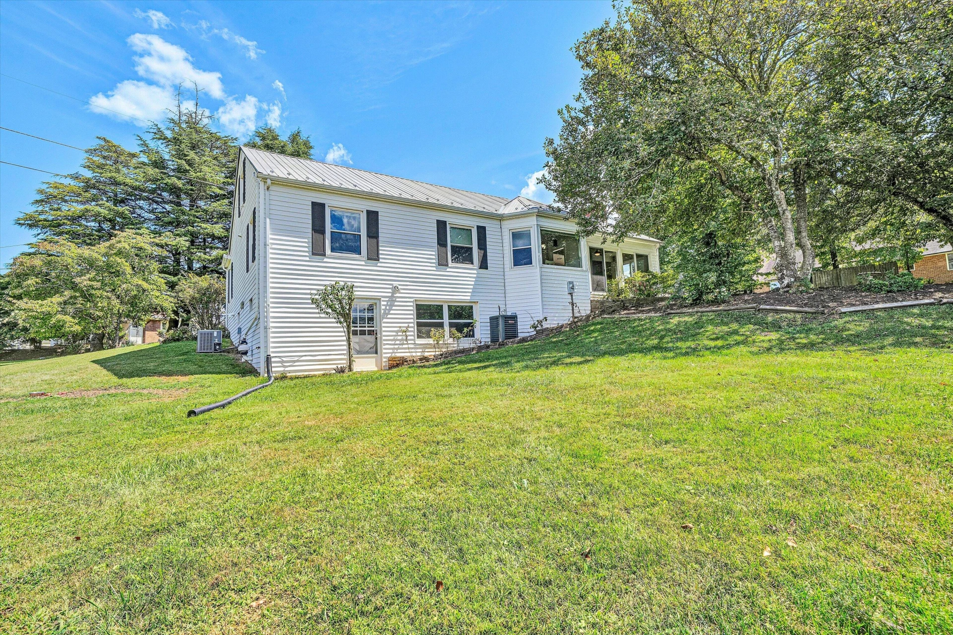 4037 Timber Line RD - Photo 40