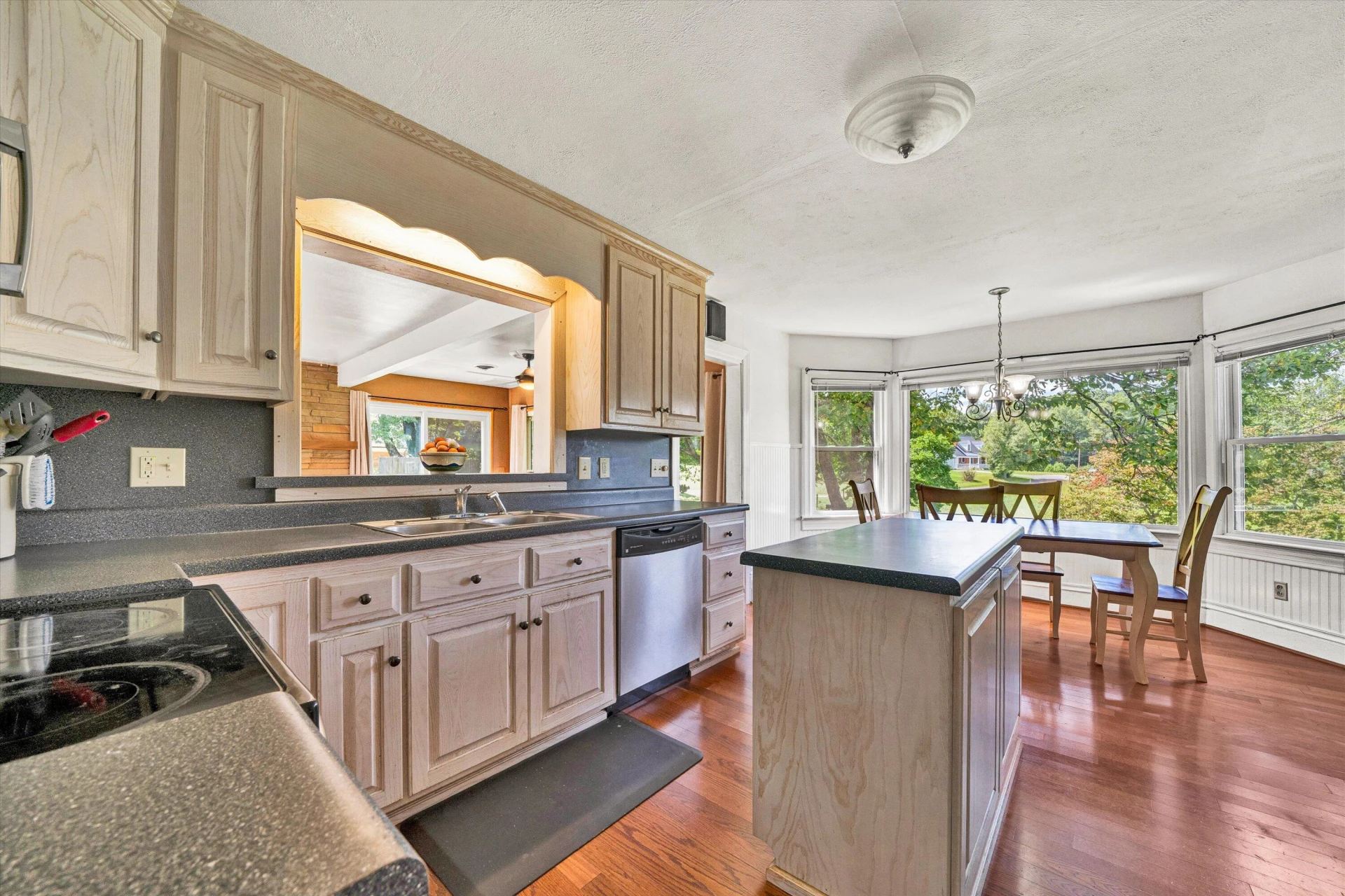 4037 Timber Line RD - Photo 7