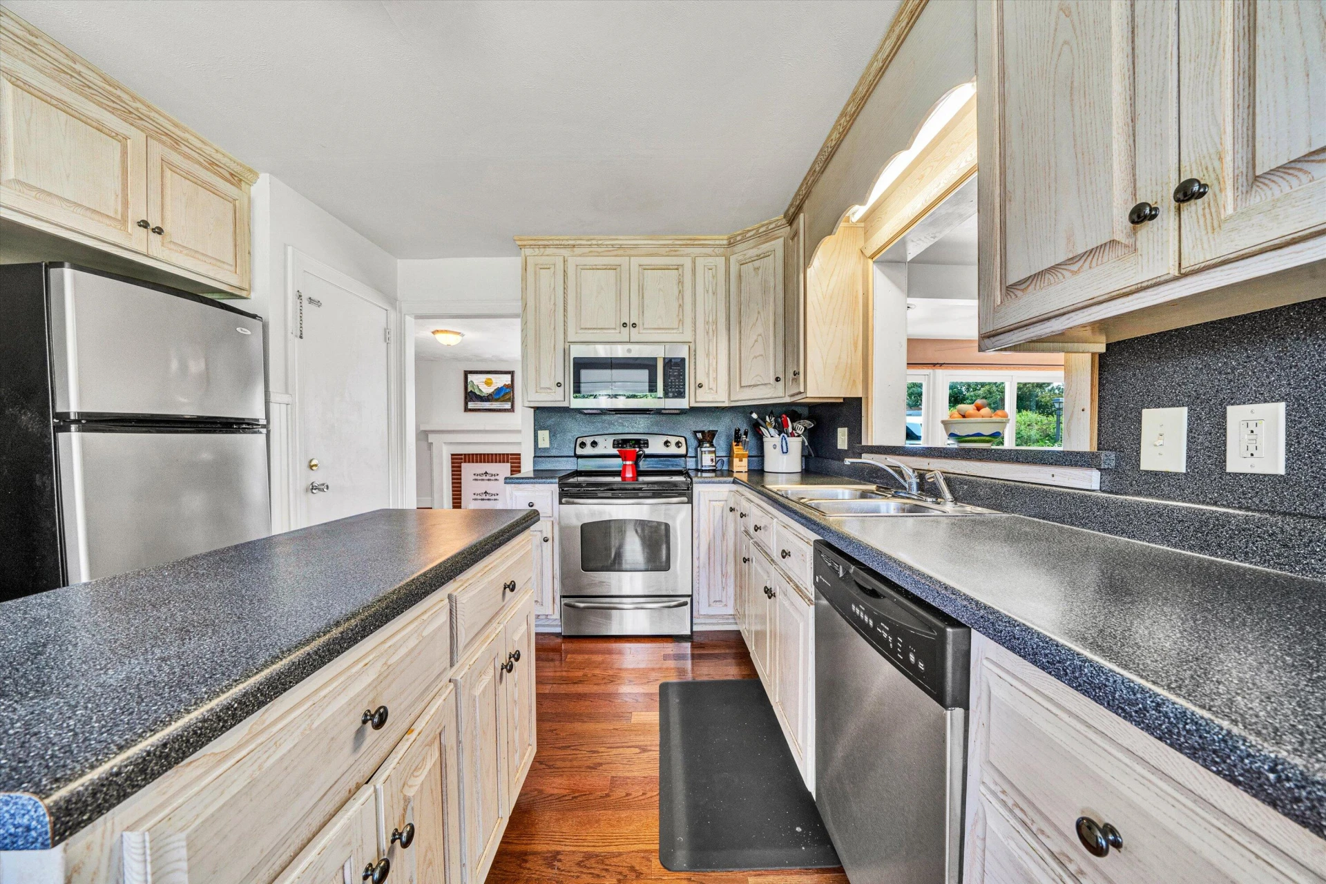 4037 Timber Line RD - Photo 8