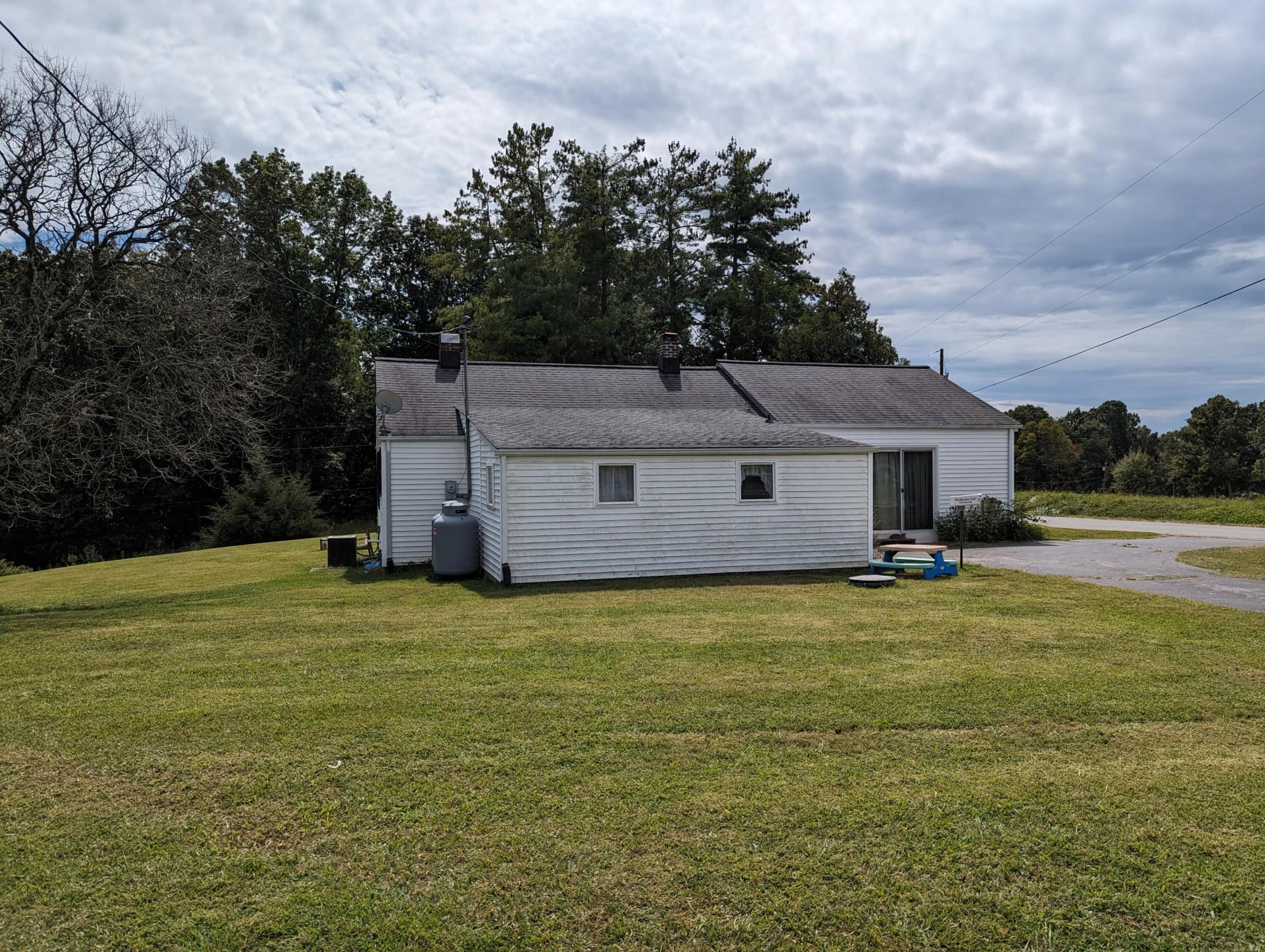1731 Ball Park RD - Photo 2