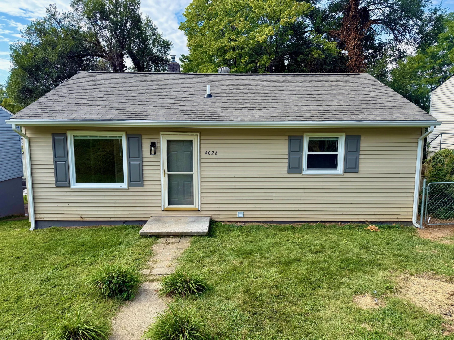4026 Virginia AVE NW - Photo 22