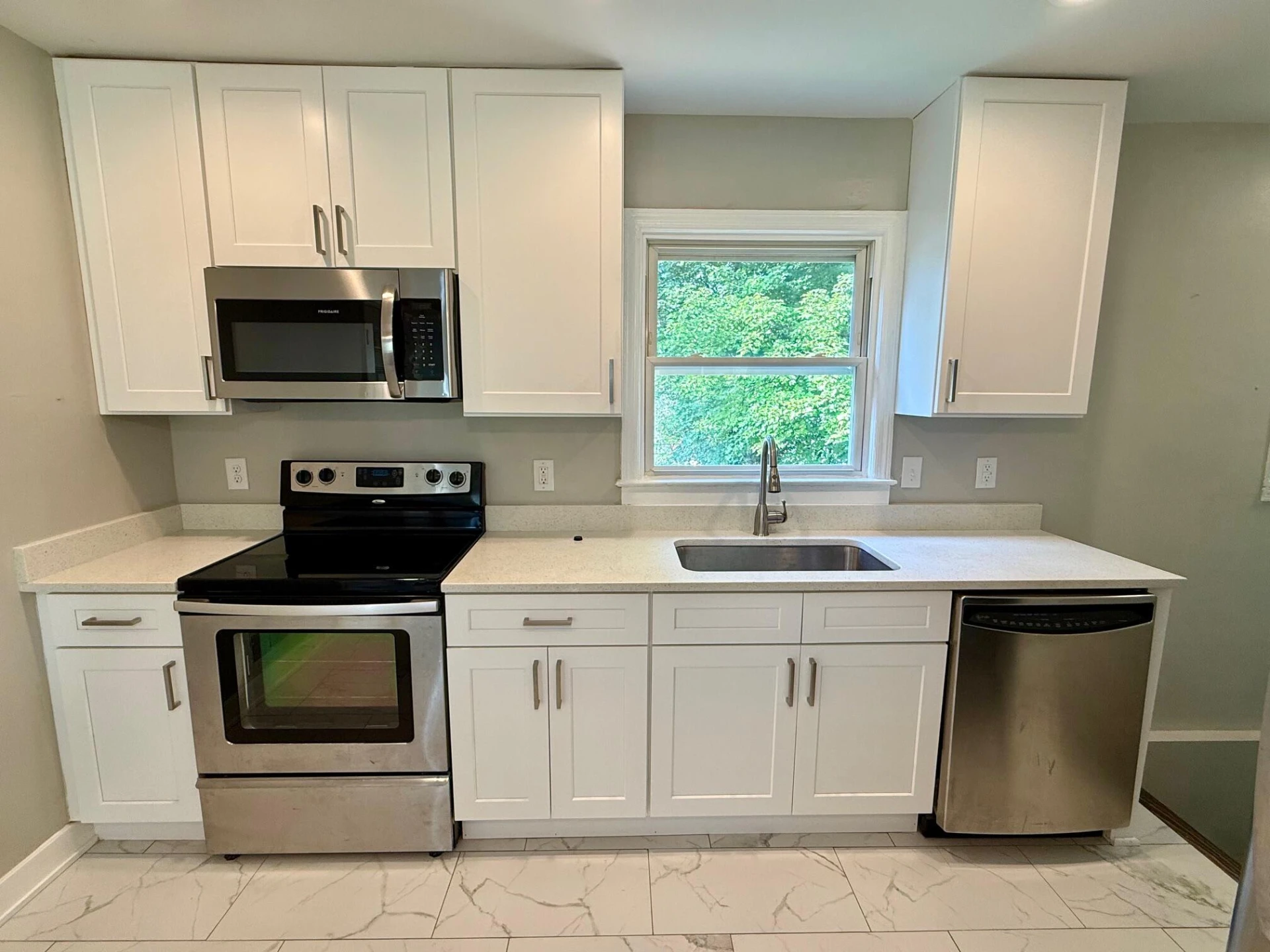 4026 Virginia AVE NW - Photo 3