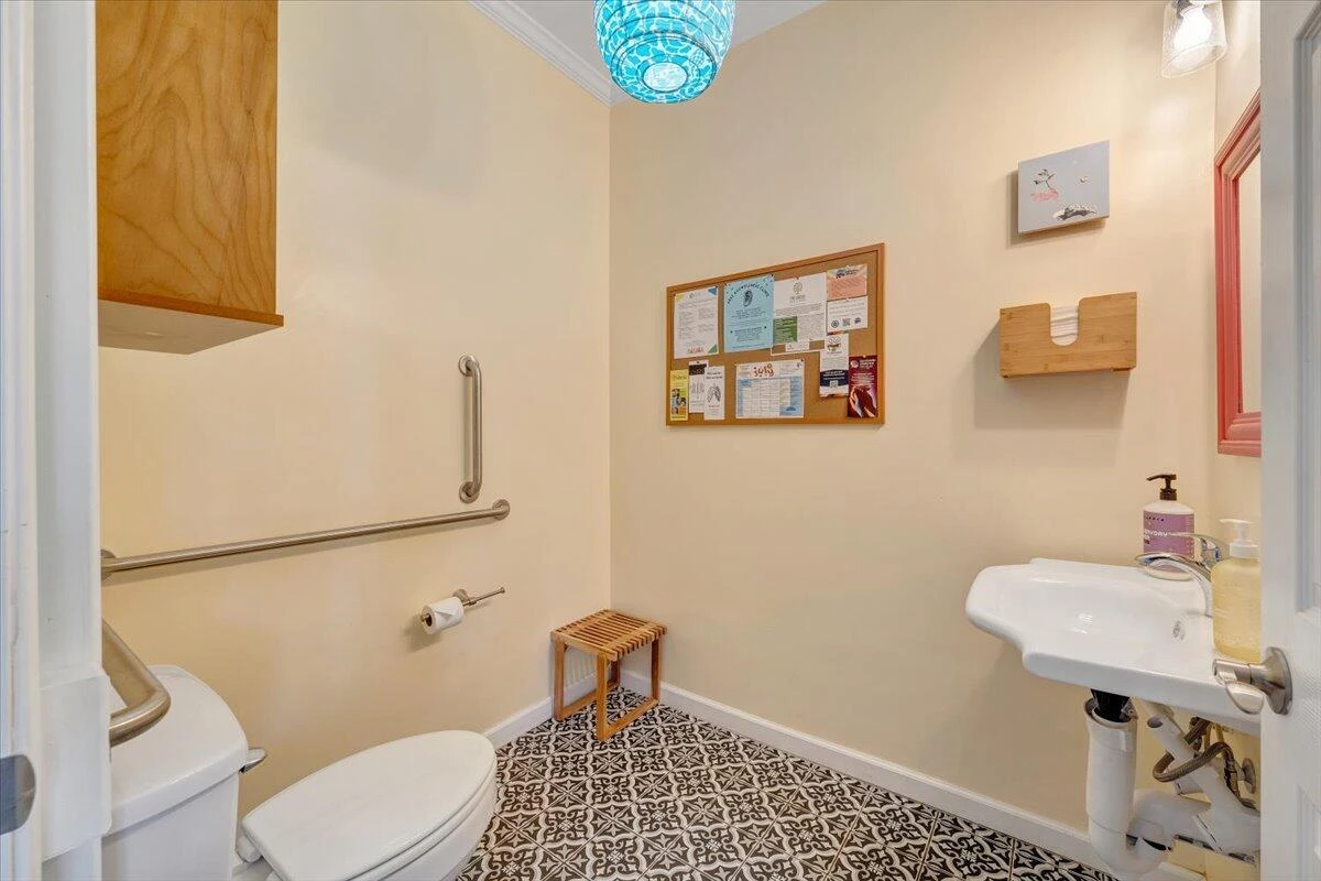 708 5Th ST SW - Photo 23
